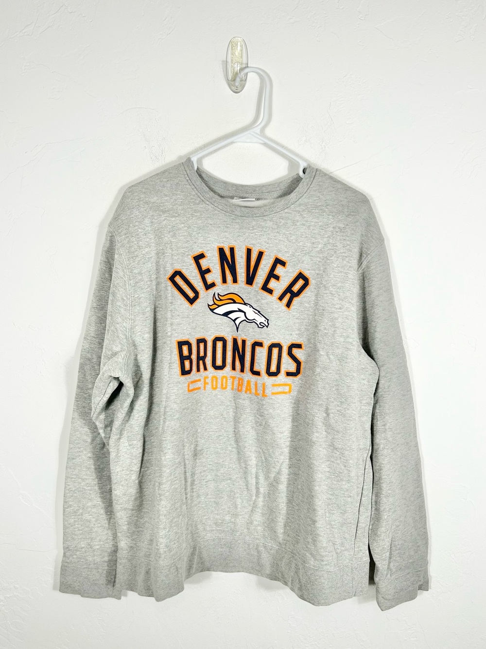 🔥🏈 Vintage DENVER BRONCOS NFL Football Crewneck Sweatshirt Heather Grey Sz Lg
